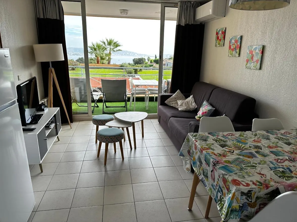 Vue Mer Et Sur La Baie De Cannes Piscine 450M2 Randonnee Vtt Au Pied De L Esterel Théoule-sur-Mer Apartman