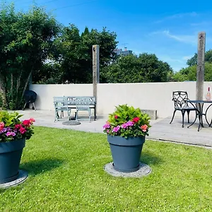 https://anaya-cottages.inbrittany.com