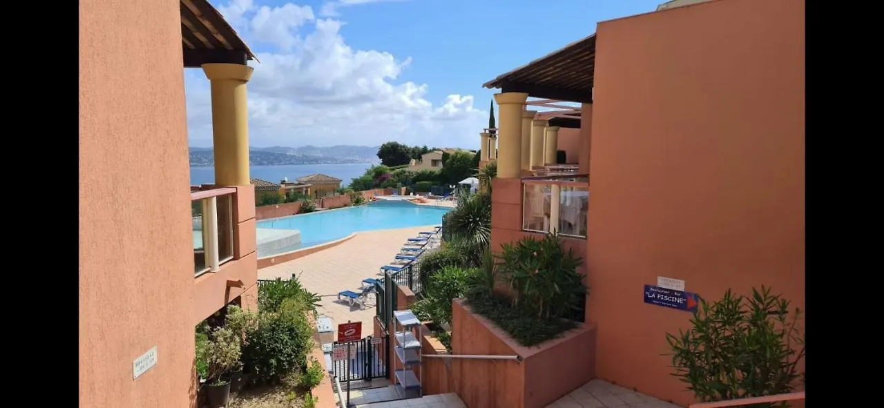 Vue mer et sur la baie de Cannes Randonnées pédestres et VTT Théoule-sur-Mer Francia