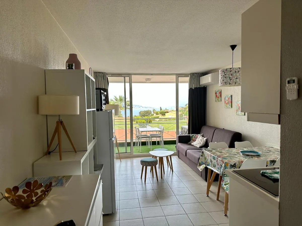 Vue mer et sur la baie de Cannes Randonnées pédestres et VTT Théoule-sur-Mer Apartamento